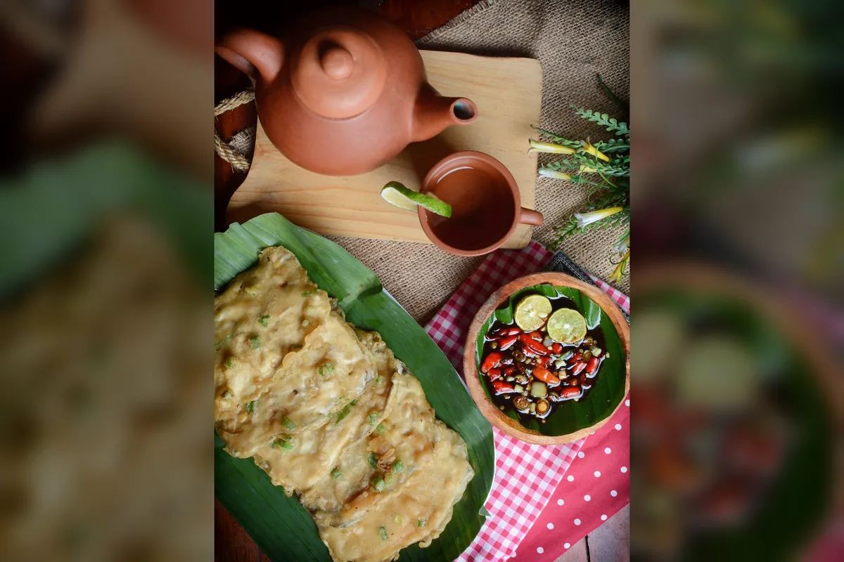 Tempe mendoan hangat di Tujuh Legenda Kopitiam