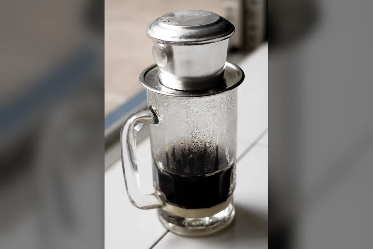 Vietnam Drip, kopi hitam pekat