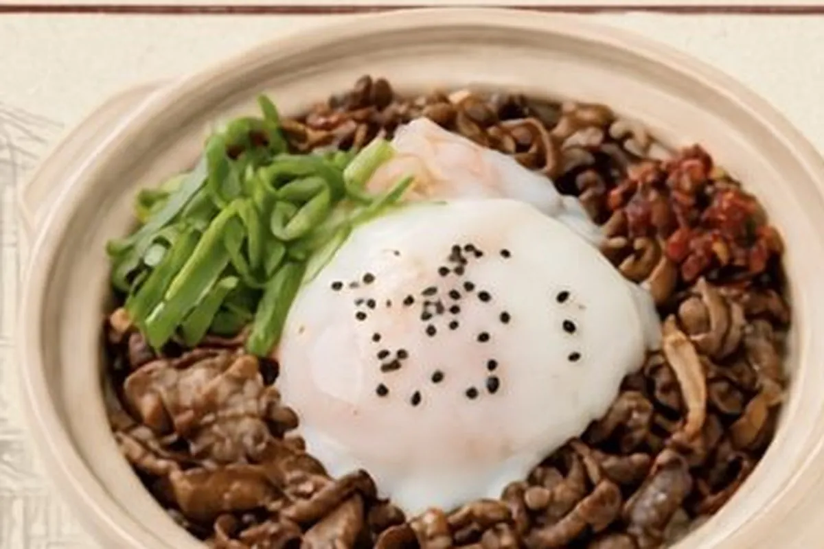 Nikudon Original, nasi dengan irisan daging sapi manis-gurih