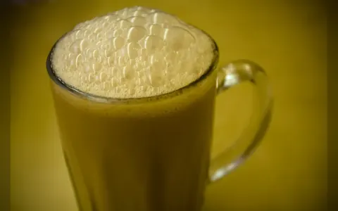 Es Thai Tea Manis Creamy di Kopitiam Harapan Indah